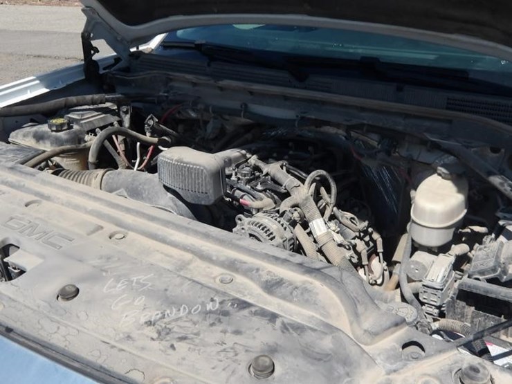 2015-gmc-2500-image-11