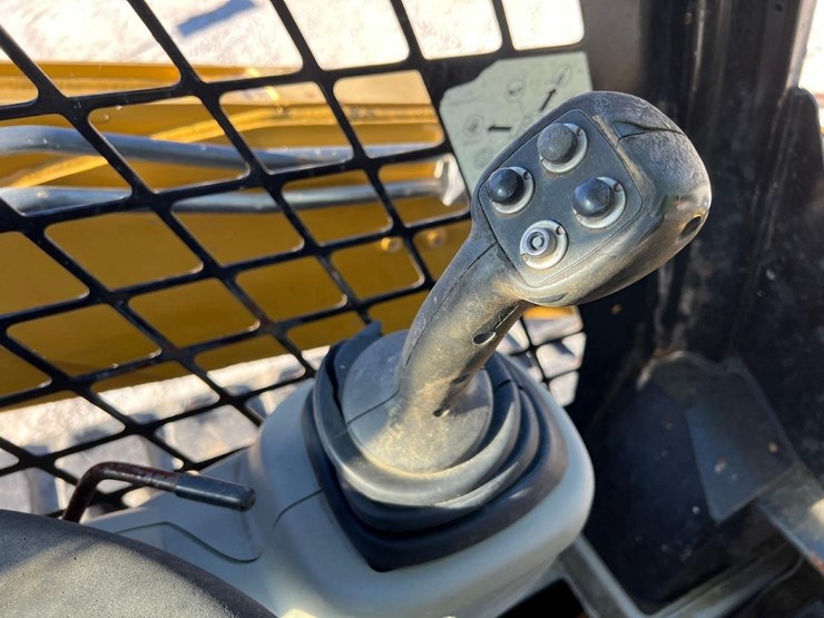 2013-caterpillar-289c2-image-18