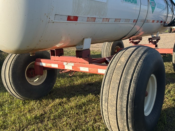 11-20-1450-gallon-nh3-tank,-16.5l---16.1-tires-image-11