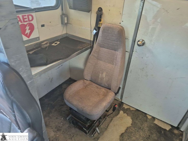 2009-international-durastar-4300-image-41