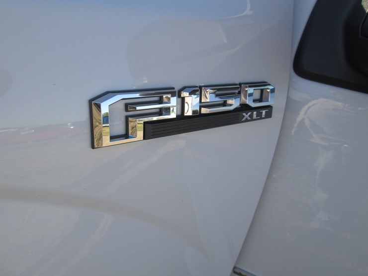2017-ford-f150-image-13