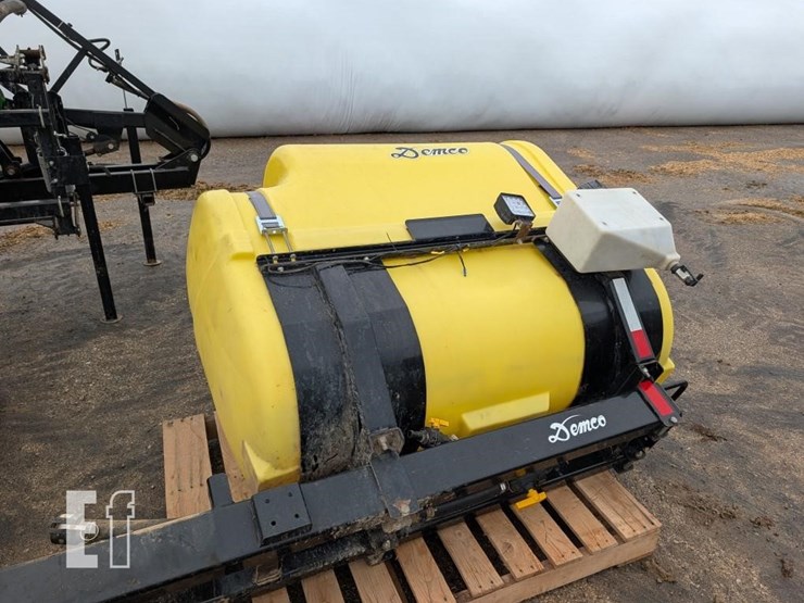 demco-sprayer-image-9
