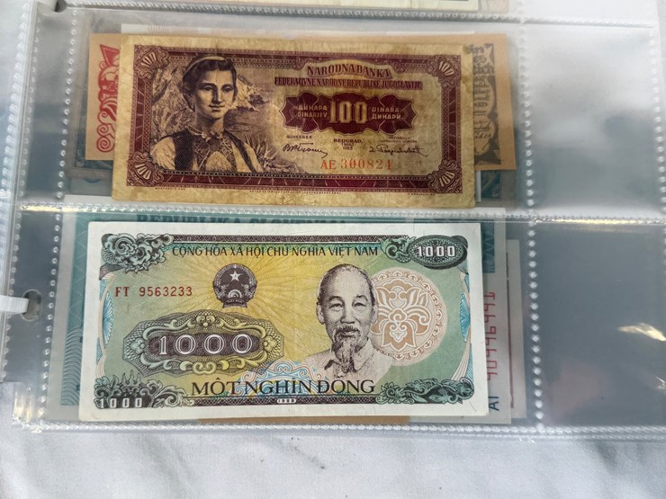 #40307-•-foreign-currency-bank-notes-image-115