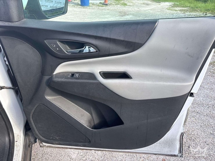 2019-chevrolet-equinox-image-19