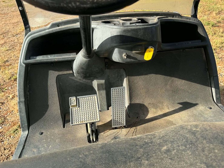 yamaha-4-seater-golf-cart-image-12