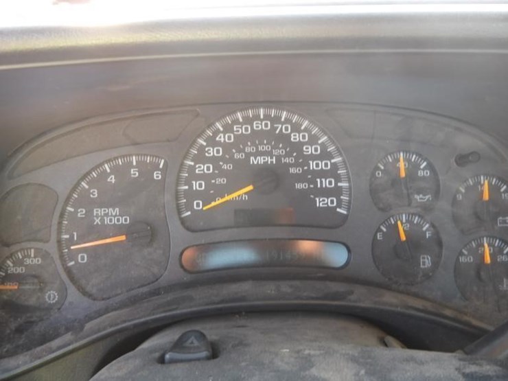 2005-chevrolet-silverado-3500-image-18