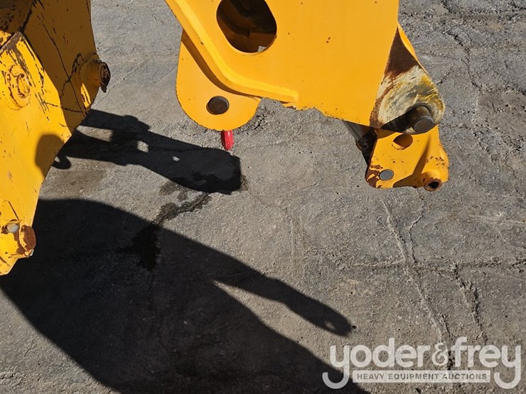 2019-jcb-510-56-image-37