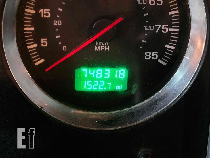 2016-kenworth-t800-image-13