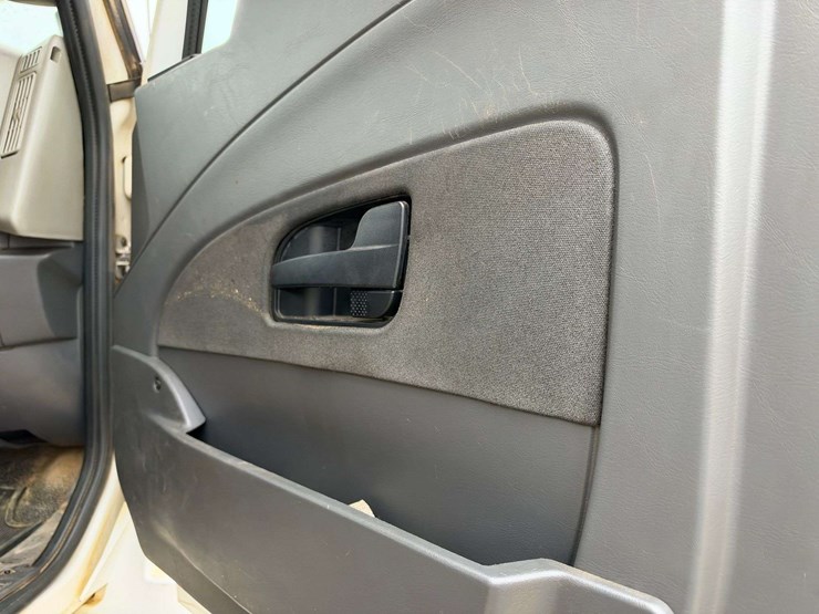 2017-international-durastar-4400-image-17
