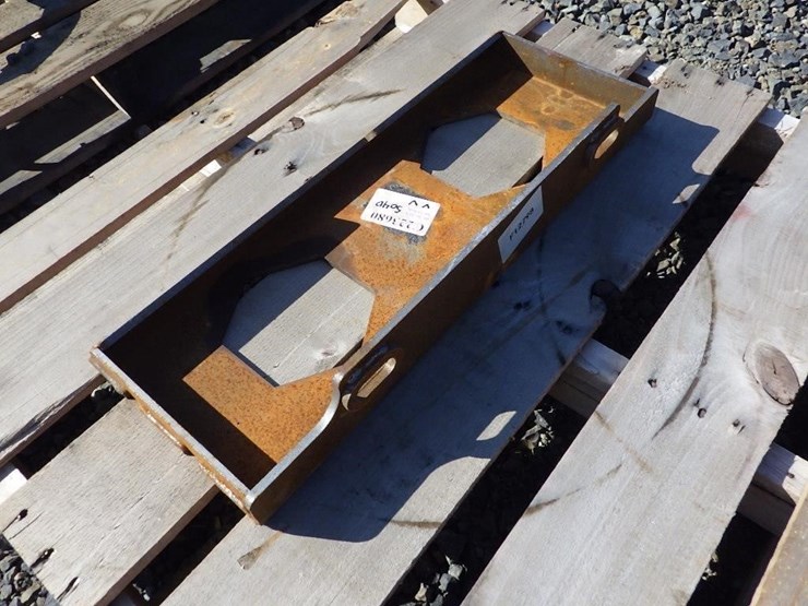 skid-steer-plate-attachment-24"-image-3