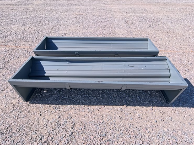 #3057-•-new-7.5ft-feed-bunks,-slightly-damaged,-(2-count)-image-7