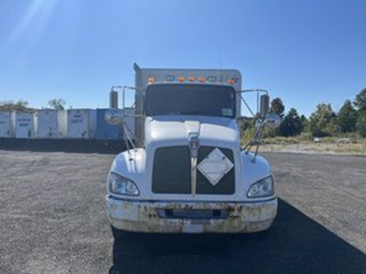 2018-kenworth-t370-image-2