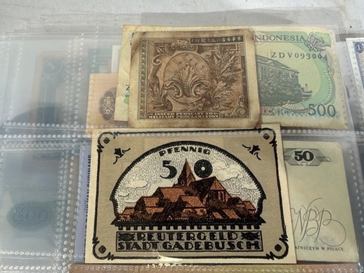 #40310-•-foreign-currency-bank-notes-image-122