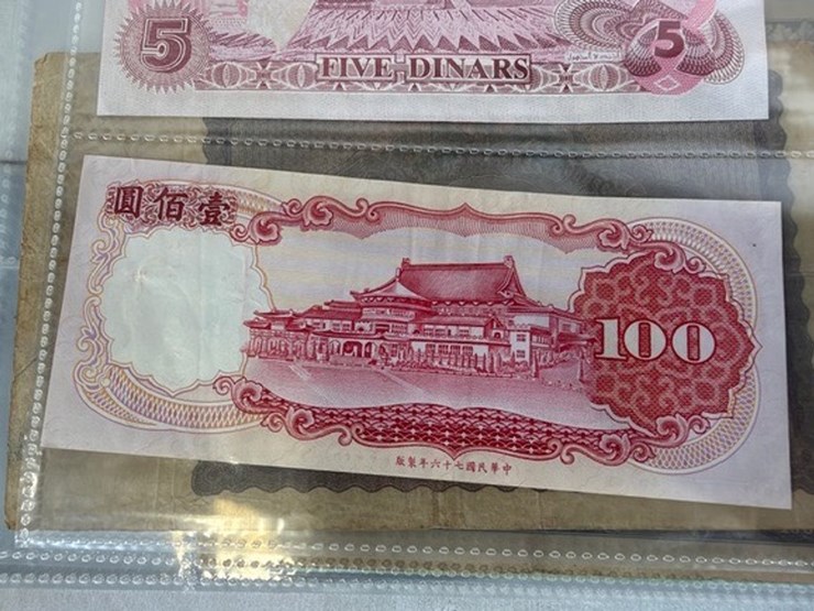 #40309-•-foreign-currency-bank-notes-image-32