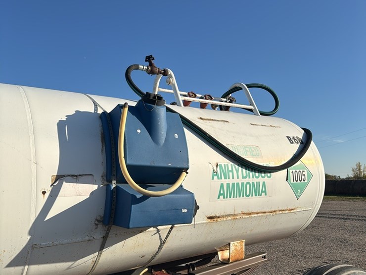 11-13-1450-gallon-nh3-tank,-16.5l---16.1-sl-tires-image-8