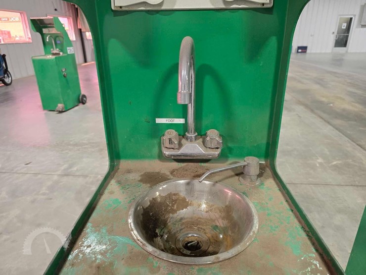 qty.-(2)-portable-mobile-handwashing-stations-image-7
