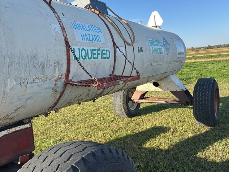 11-6-1450-gallon-nh3-tank,-16.5---22.5-tires-image-7