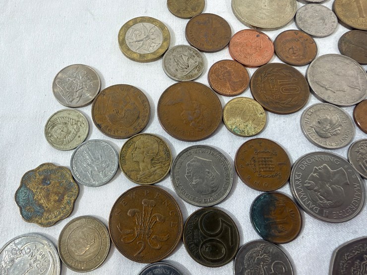 #40136-•-bag-of-misc-foreign-coins-image-5