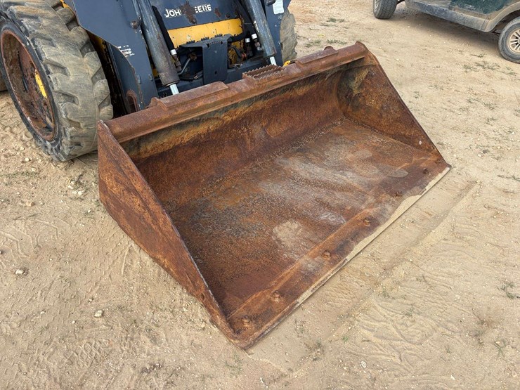 2021-john-deere-318-image-19
