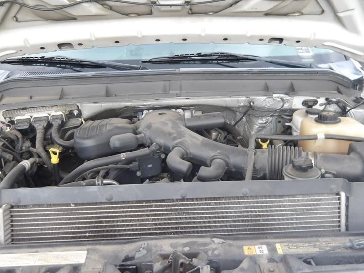 2011-ford-f550-image-9
