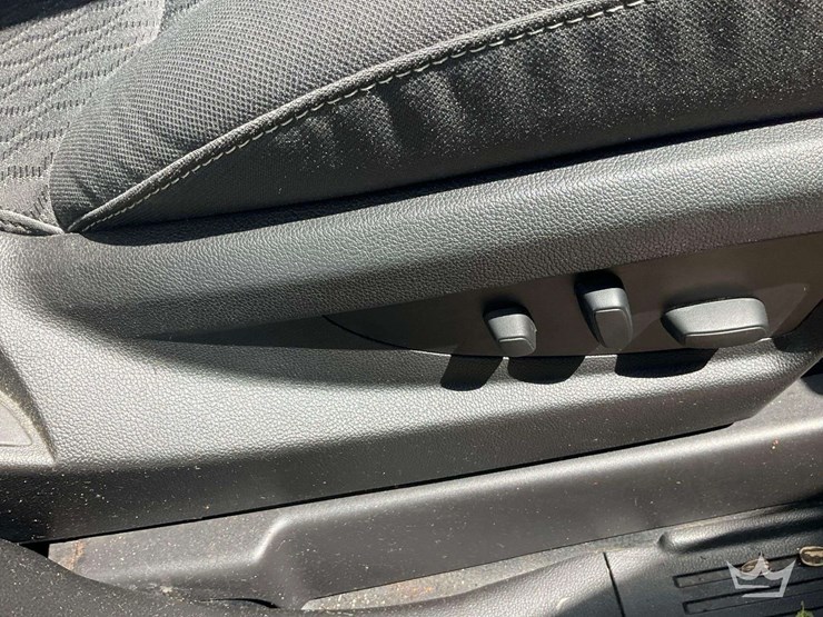 2018-chevrolet-tahoe-image-25