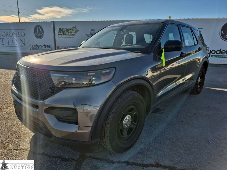 2020-ford-explorer-image-1