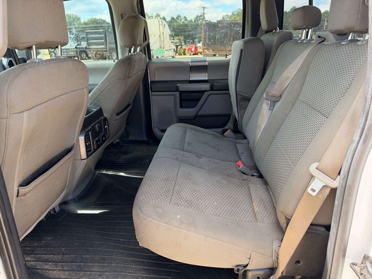 2019-ford-f150-xlt-image-14