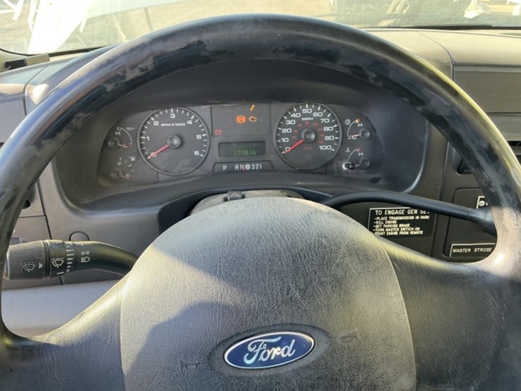 2006-ford-f450-image-19