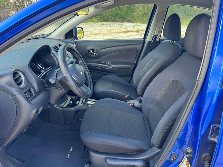 2013-nissan-versa-sv-4dr-sedan---140,734-miles-image-10