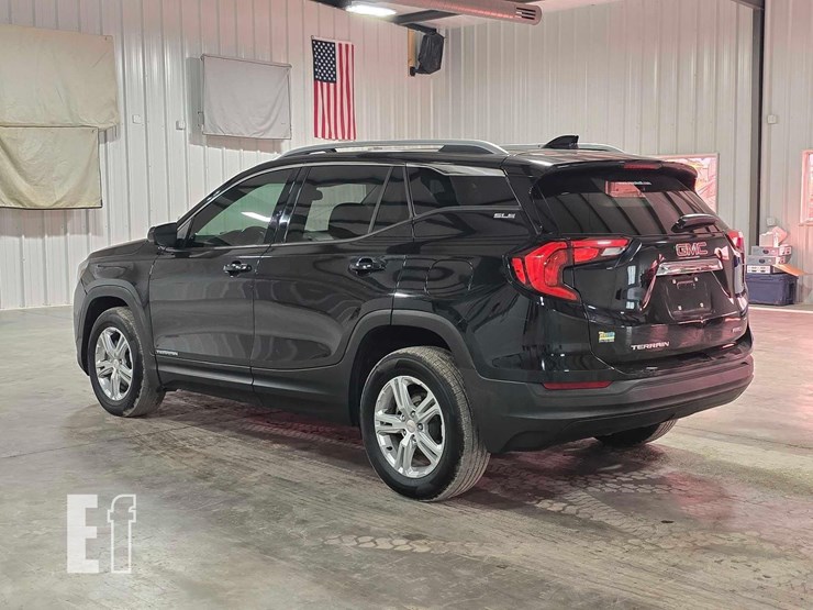 2018-gmc-terrain-sle-image-4