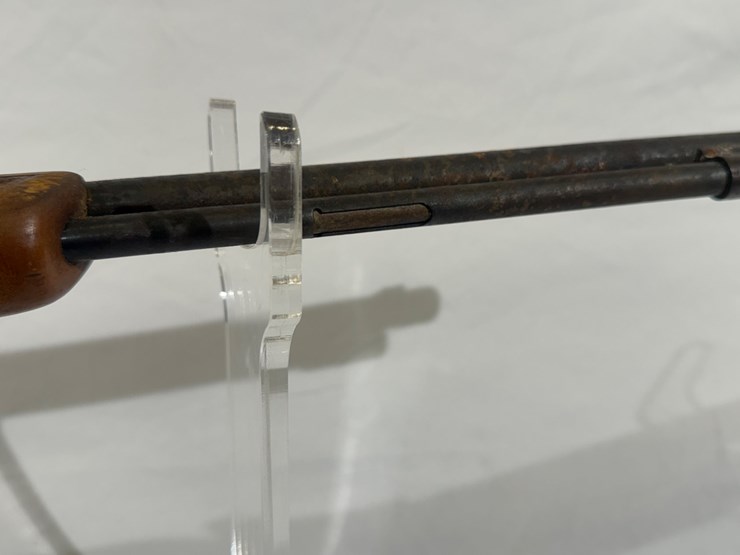 #36-•-winchester-model-190-rifle-image-42