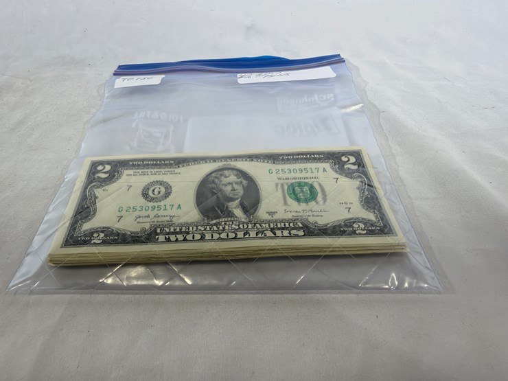 #40130-•-(40)-2017-uncirculated-two-dollar-bills-image-5