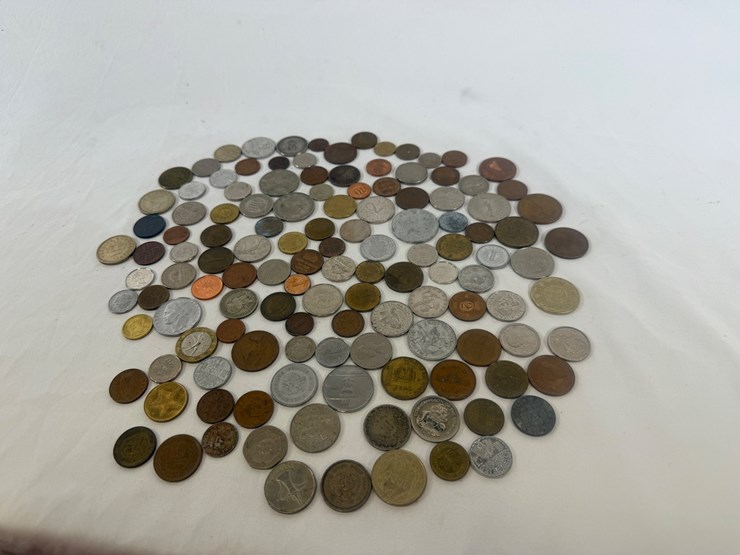 #40131-•-bag-of-misc-foreign-coins-image-1