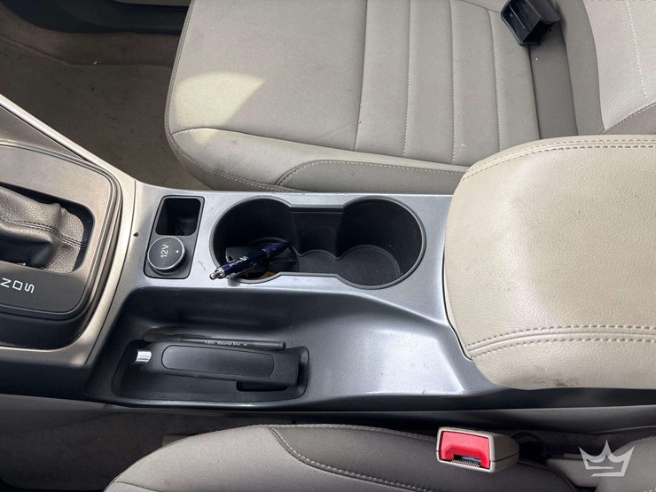 2016-ford-escape-image-18