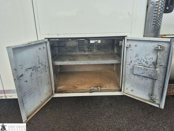 2009-international-durastar-4300-image-36