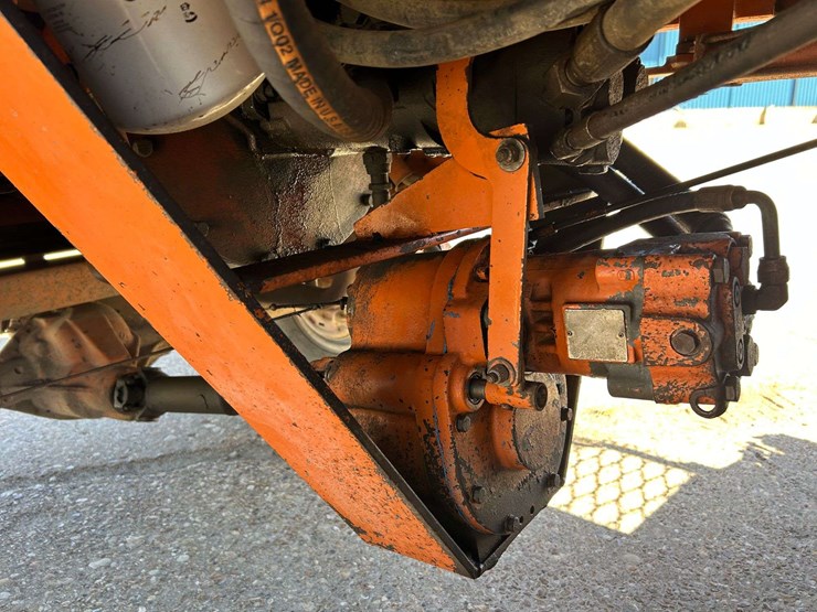 2010-broce-rc350-image-30