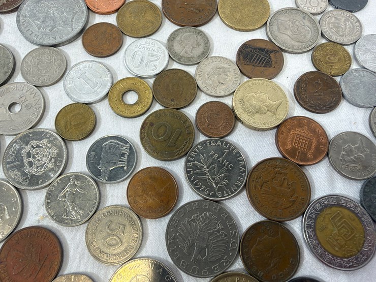 #40146-•-bag-of-foreign-coins-image-10