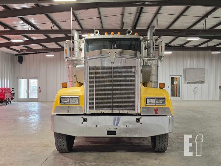 2000-kenworth-w900-image-7