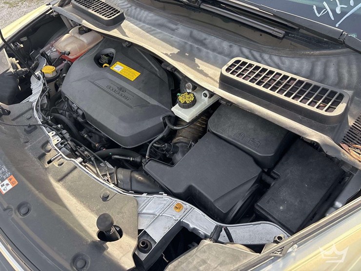 2016-ford-escape-image-9