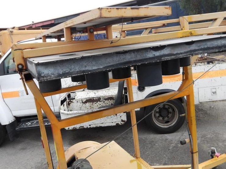 2009-myers-&-sons-gb4001-arrowboard-trailer-image-13