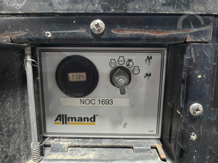 2018-allmand-bros-night-lite-v-series-nlv-image-9