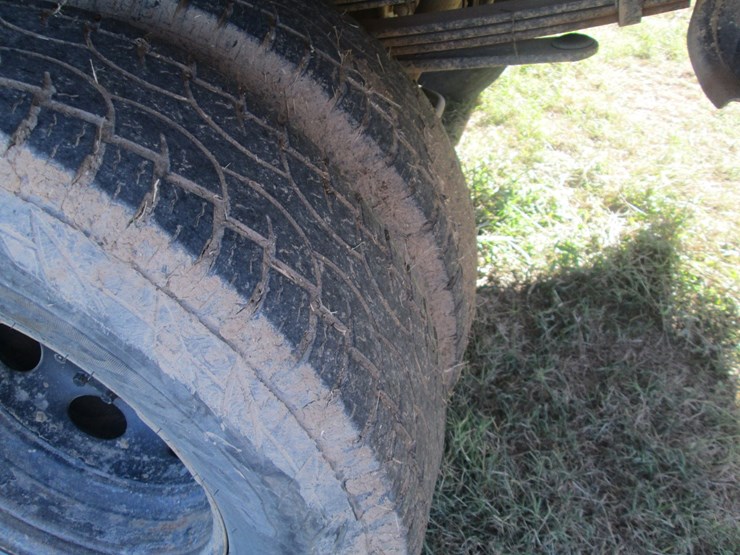 2001-dodge-3500-image-6