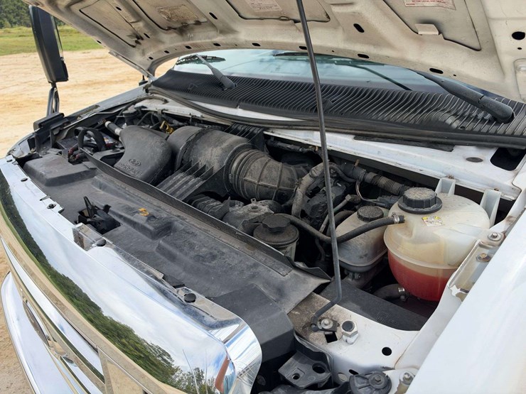 2017-ford-e450-image-7