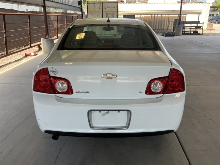2009-chevrolet-malibu-sdn-image-6