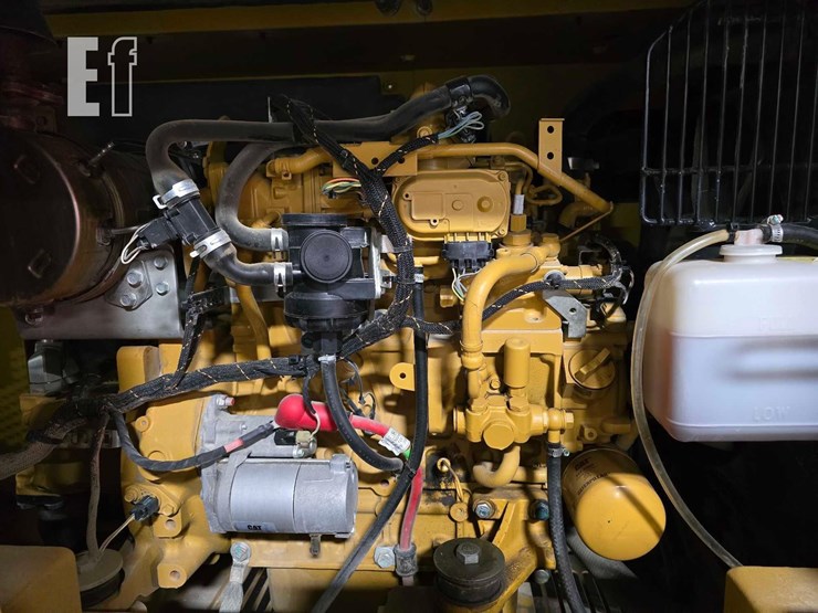 2021-caterpillar-307.5-image-26