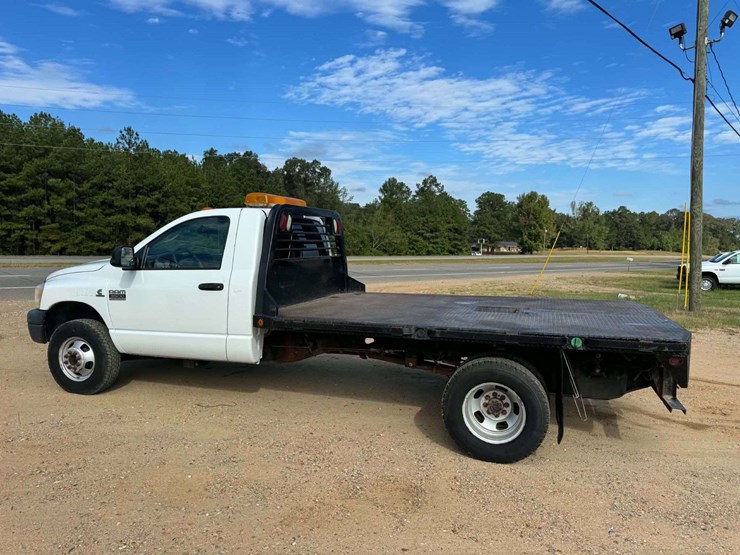 2008-dodge-3500-image-3