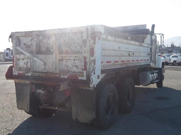 2002-international-5500i-dump-truck-image-3
