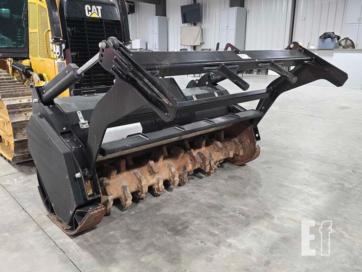 2020-caterpillar-d3k2-xl-image-10