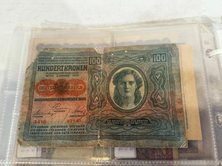 #40308-•-foreign-currency-bank-notes-image-46