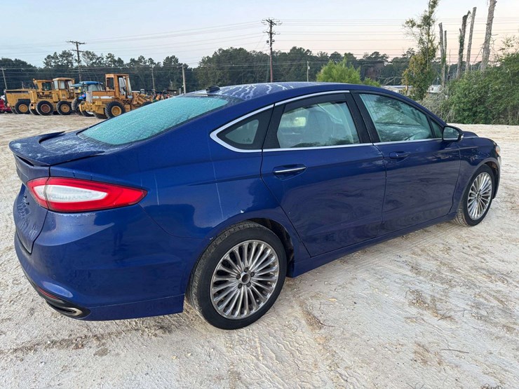2015-ford-fusion-titanium-4dr-sedan---188,983-miles-image-3